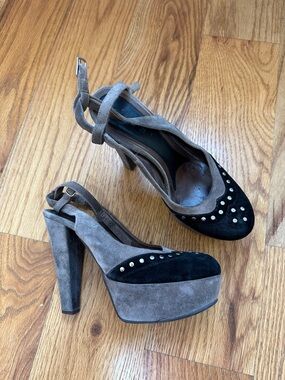 MARNI taupe and Black Suede Platform Heels with Stud Detail size 38